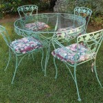 A Timeless Summertime Classic - Vintage Metal Patio Set